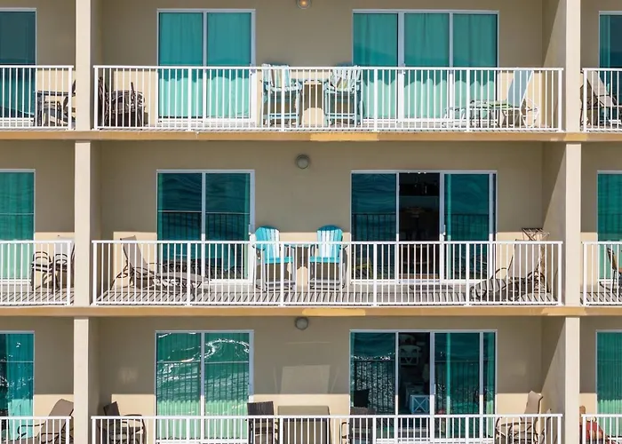 5-star Gulf Front With Amenities Apartment